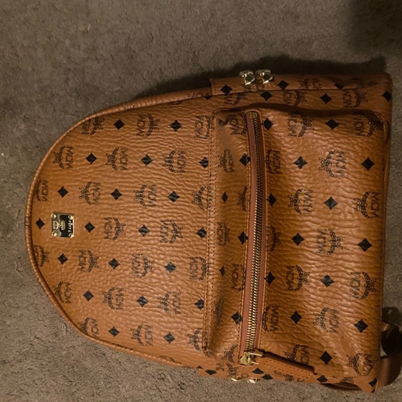 MCM BACKPACK - Picture 2 of 5